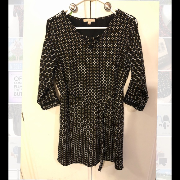 Skies Are Blue Ariane Crochet Detail Dress - Picture 3 of 8